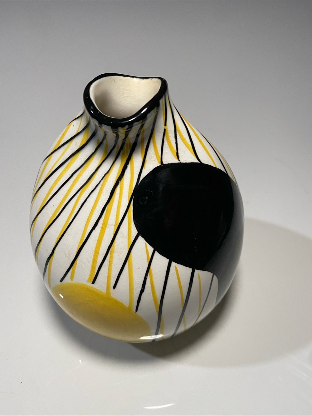 MCM Vase "Hawaii" designed by Elfi Stadler for Schramberg, Germany, 1950s.